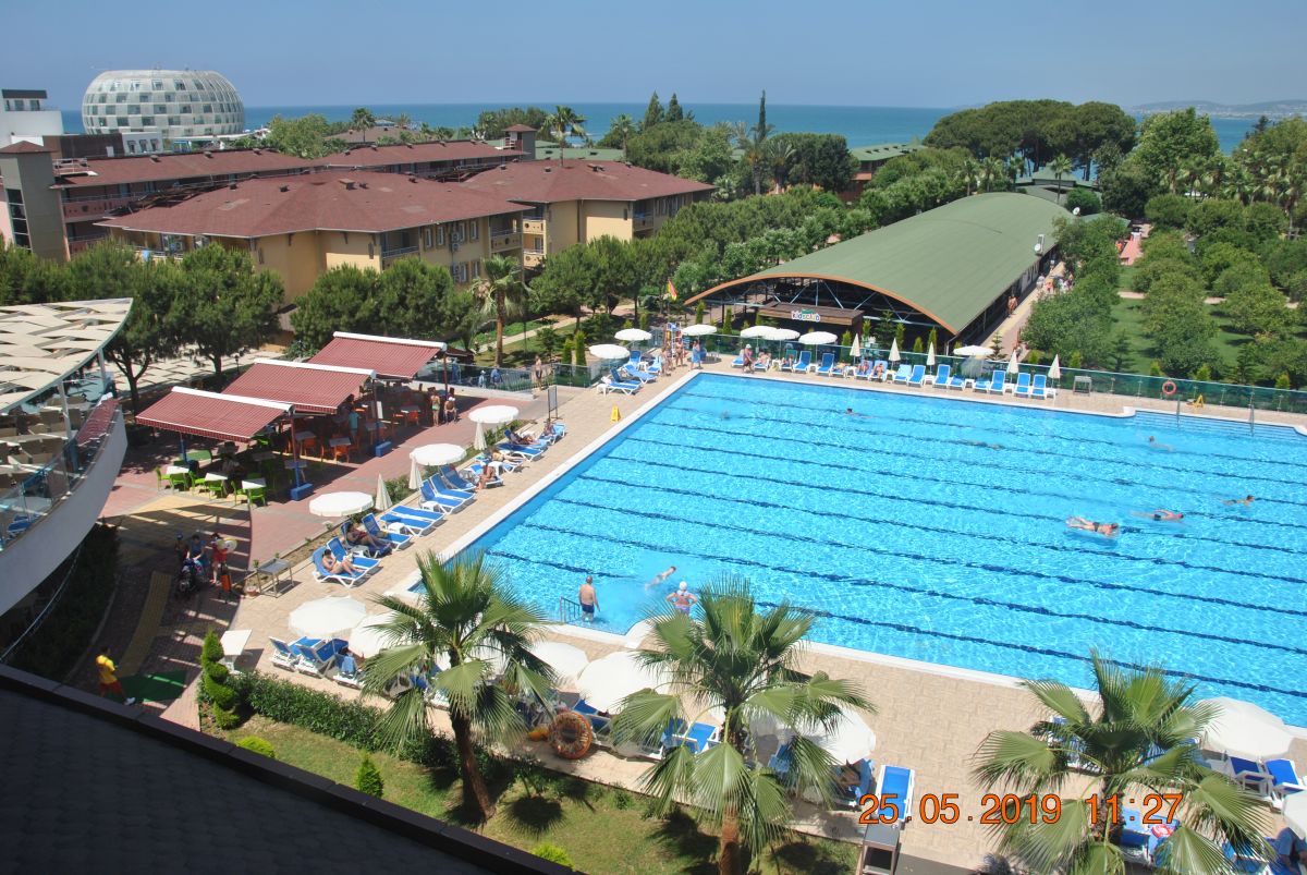 imagini hotel LONICERA RESORT